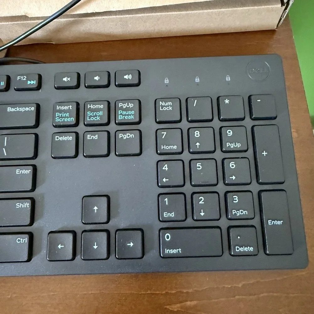 NIB Dell KB216-BK-US Wired USB Multimedia Keyboard Full Size Quiet Keys Black PC
